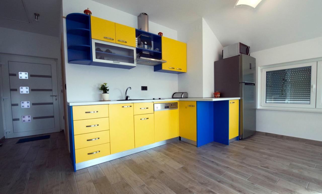 Appartamento Apartman Grc Dugo Selo Esterno foto