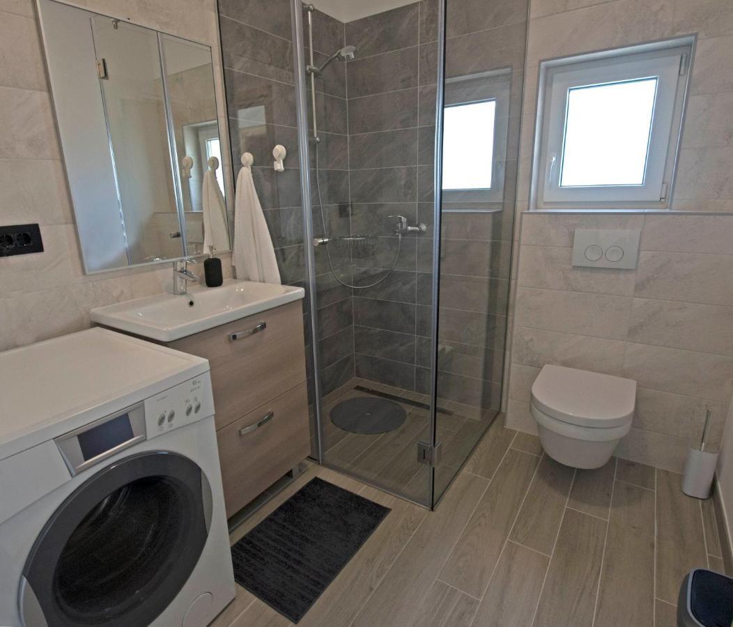 Appartamento Apartman Grc Dugo Selo Esterno foto
