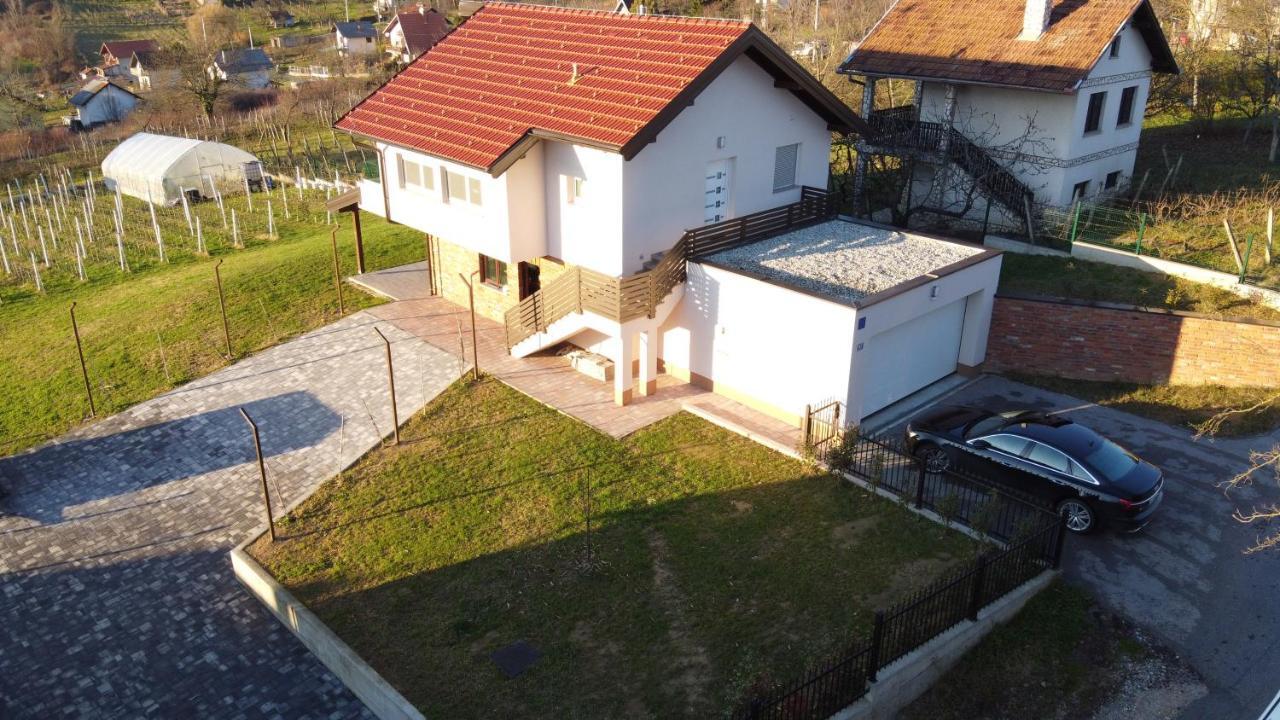 Appartamento Apartman Grc Dugo Selo Esterno foto